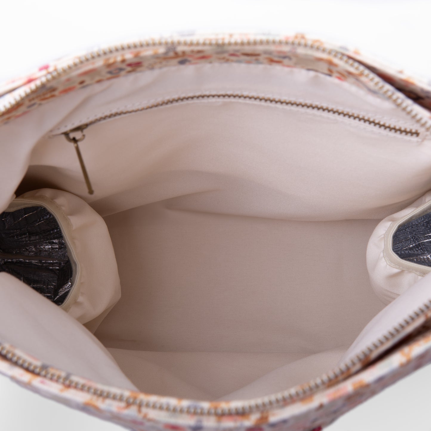 Pañalera Wonderland Tote Bag